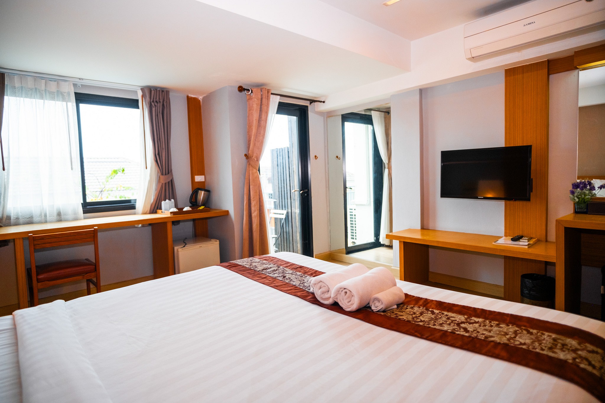 Pool View Room