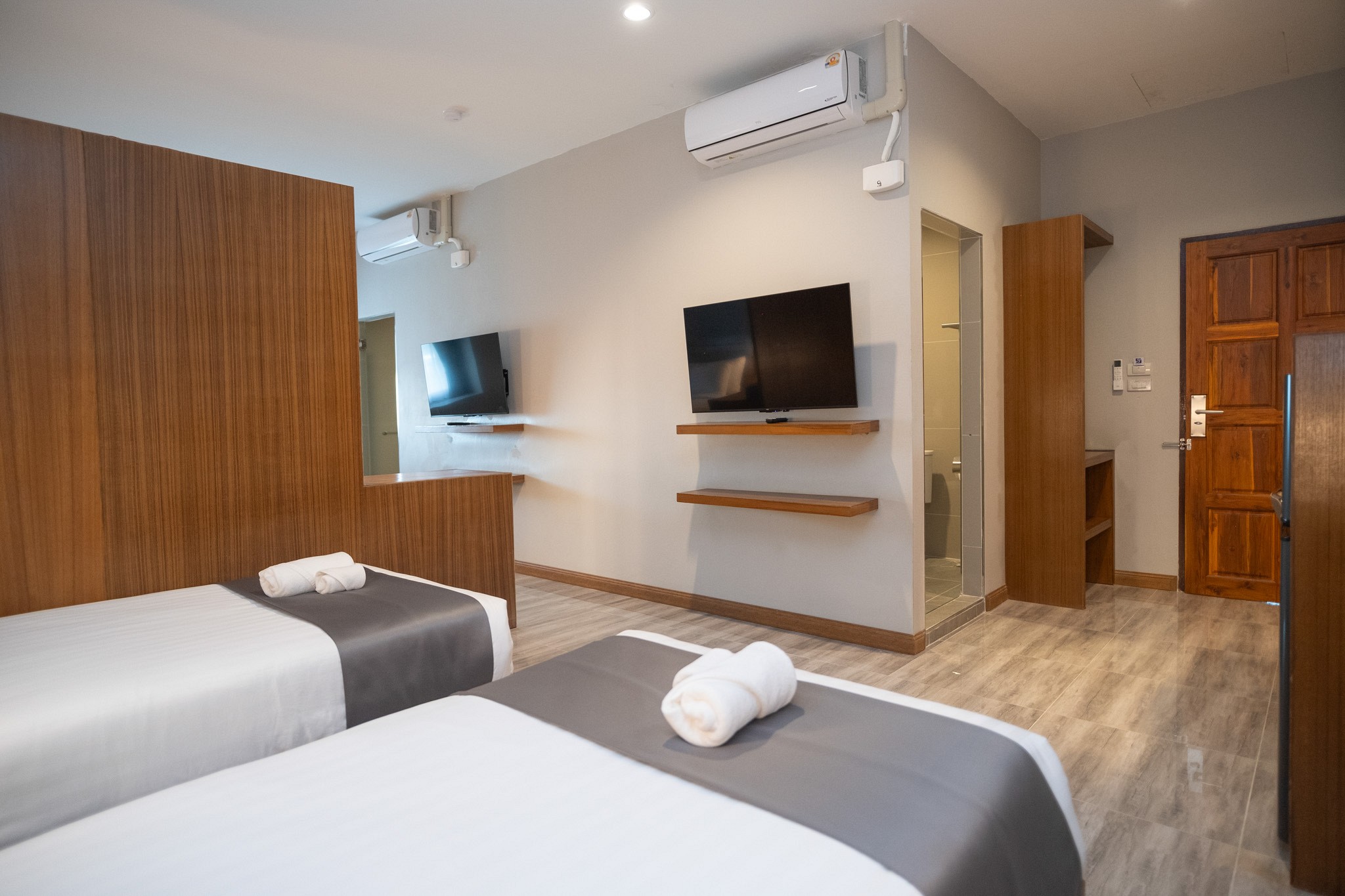 Triple Room