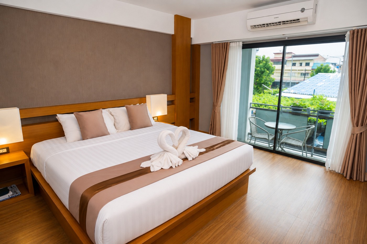 VIP Suite with Balcony